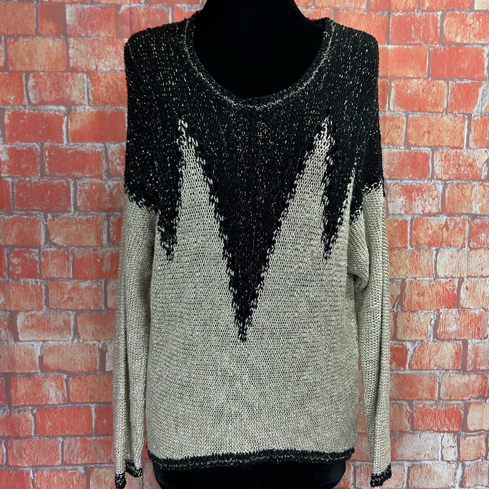 Lovemarks Metallic Sweater‎